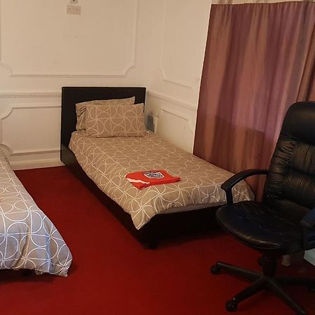 Hatfield Suites Hatfield (Hertfordshire) Bagian luar foto