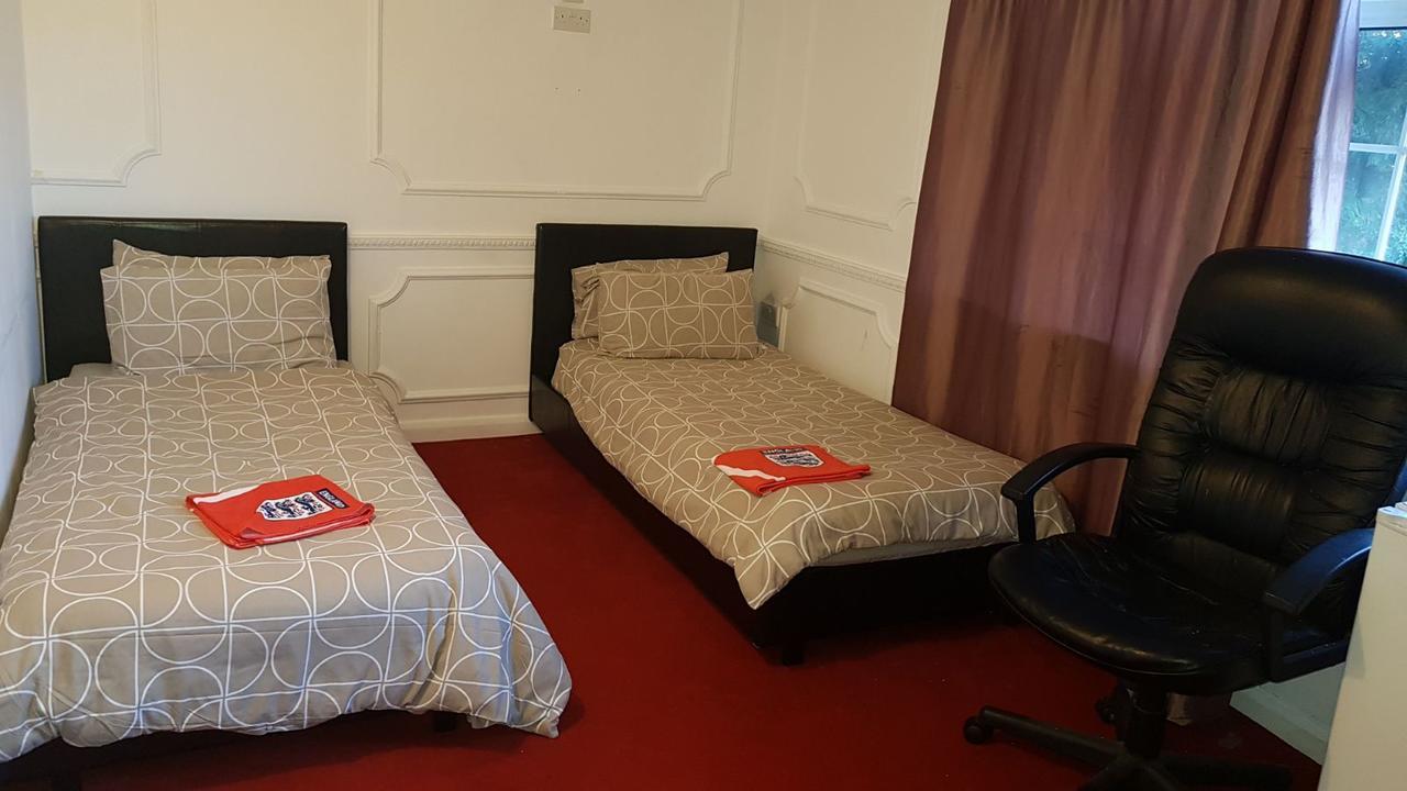 Hatfield Suites Hatfield (Hertfordshire) Bagian luar foto